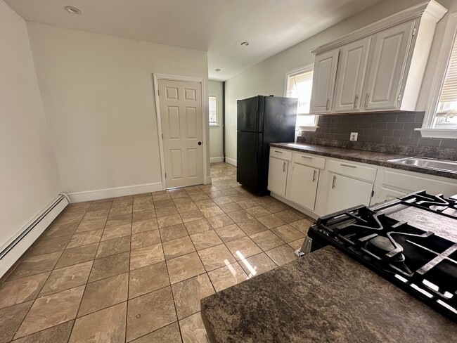 32 Gilmore St Unit 101