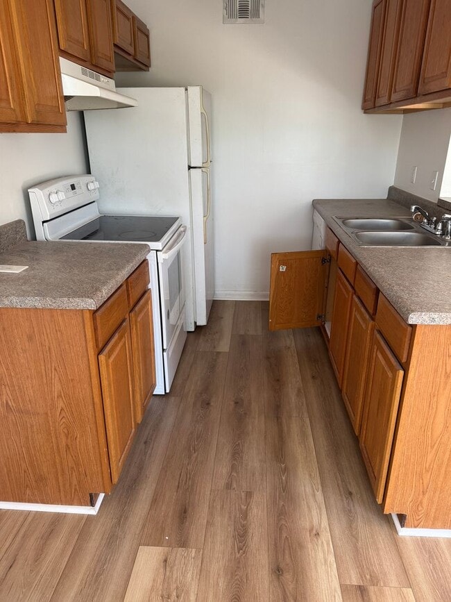 Photo - Great Features and Great Price!