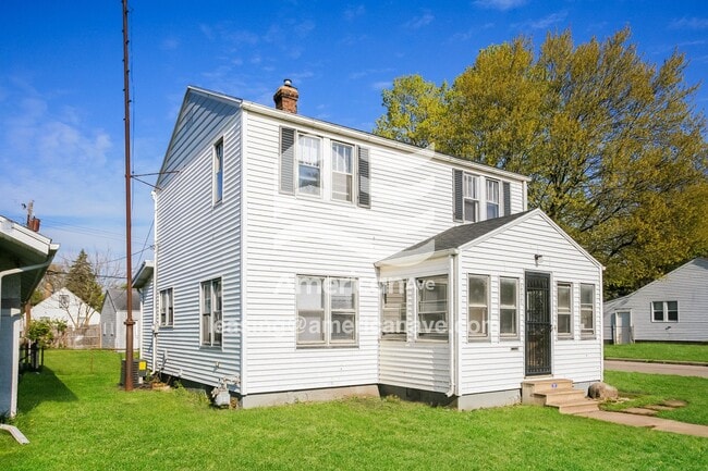 Photo - 1253 N Meade St