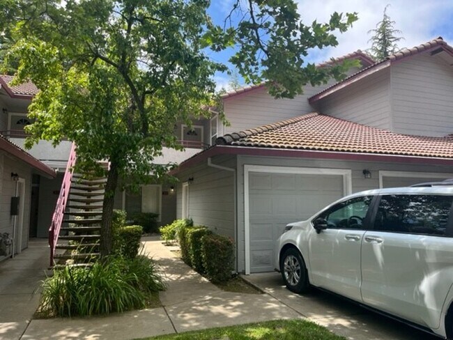 Photo - Spacious 2 bed 2bath condo available Early... Unit 205