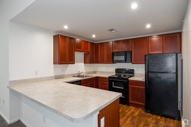 1BR, 1BA - 888SF