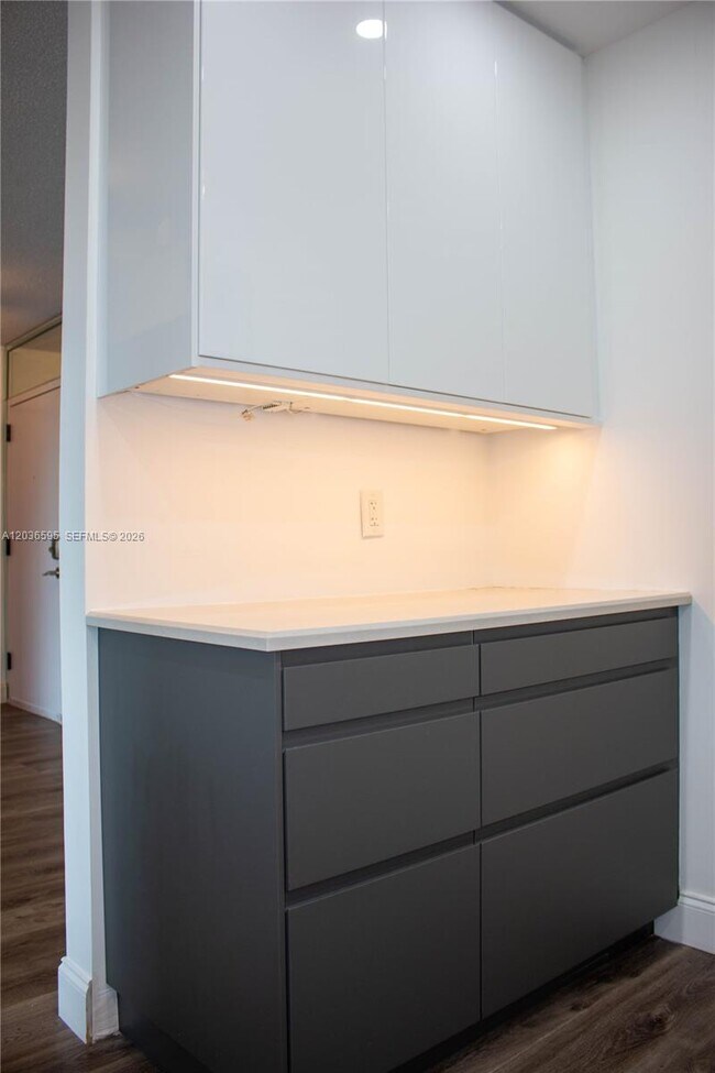 Photo - 4164 Inverrary Dr Unit 1004