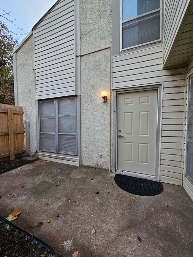 Photo - (1) Bed/(1.5) Bath Cardinal Creek Condo Avail NOW!