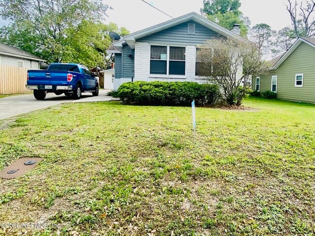 Photo - 4808 Lawnview St