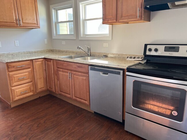 Photo - 130 Hampshire St Apartments Unit 3
