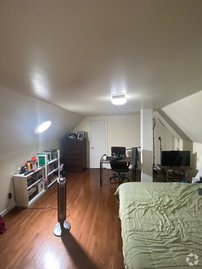 Building Photo - 33 Winslow Ave Unit 2 Rental