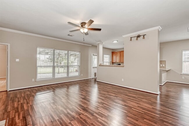 Building Photo - 4026 N Barnett Way