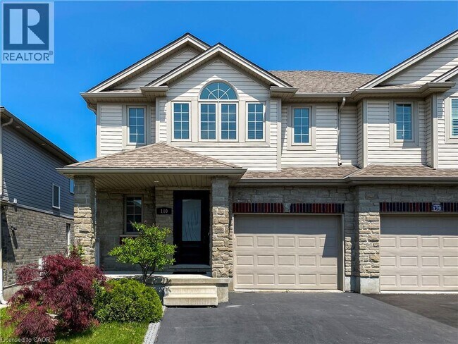 Photo - 180 Huck Crescent
