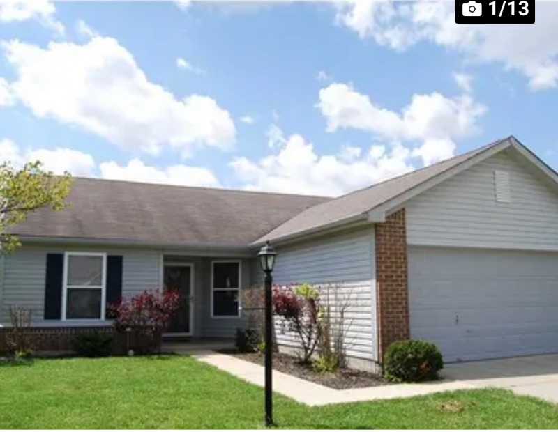 Photo - 109 E Flat Rock Dr House