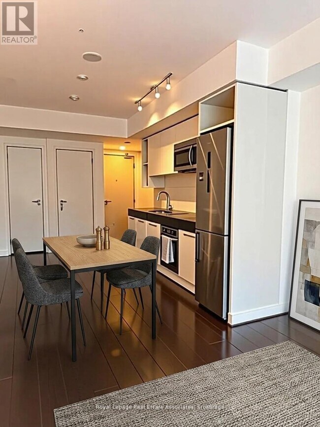 Photo - 68 Shuter St Unit 2206