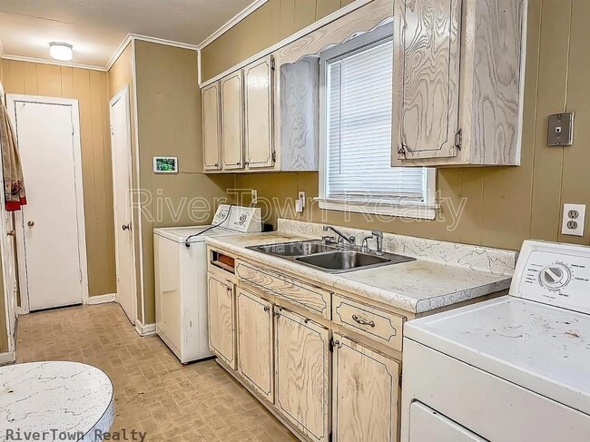 Photo - 2644 Courtney Dr