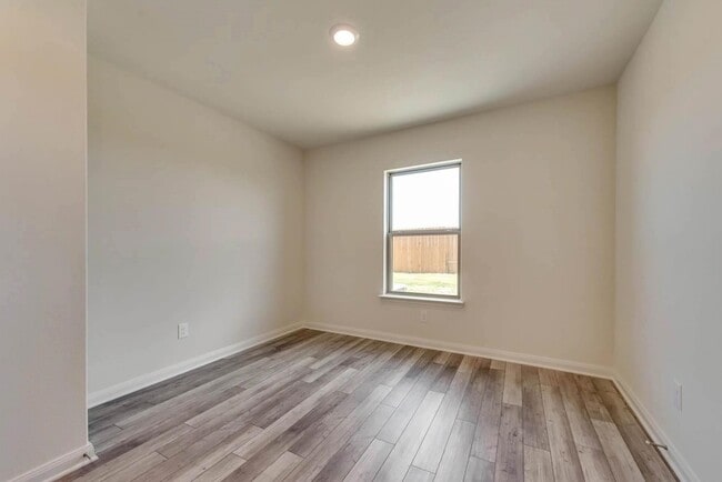 Photo - 3082 Chillingham Dr