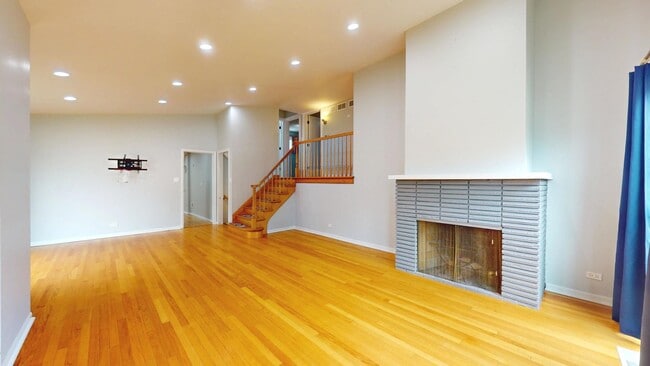 Photo - 9131 Kilbourn Ave