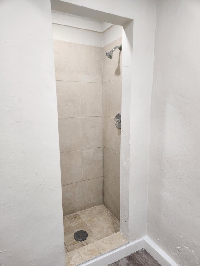 Photo - 134 W 24th St Unit 1