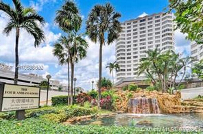 Building Photo - 905 Brickell Bay Dr Unit 2029 Rental