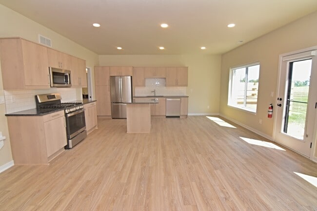 Photo - 29 Crosby Park Dr