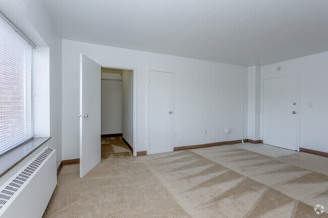 Studio, 1BA - 491 SF - Six40