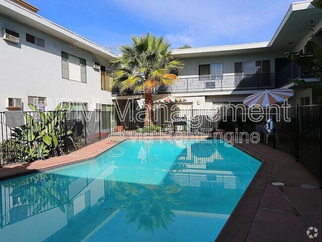 Building Photo - 11939 Albers St Unit 21 Rental
