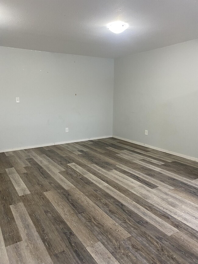 Photo - 2990 10th Ave