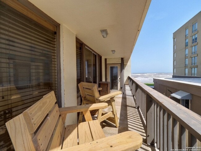 Photo - 15002 Windward Dr