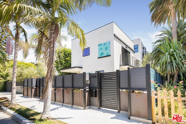 538 Vernon Ave