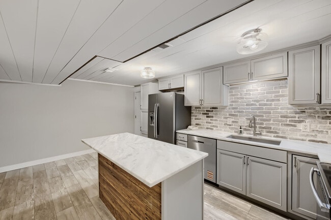 1606 Cottonwood Dr Unidad 1606 Cottonwood Dr. Unit 4