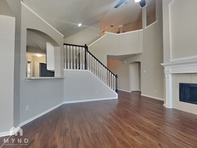 Photo - 2131 Crimson Lake Ln