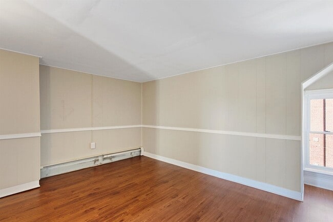 Photo - Charming 3 Bed, 1.5 Bath Home in York Pa!