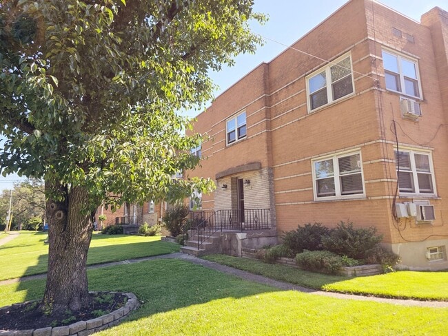 Photo - 6512 Hamilton Ave Unit 4