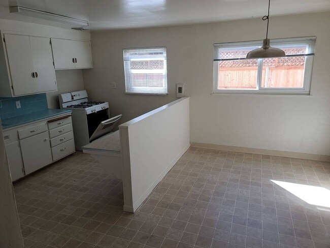 Photo - 1126 Sheridan Ave