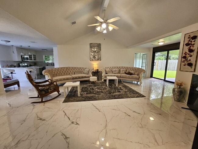Building Photo - 2430 Glenholly Park Dr Rental
