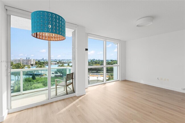 Photo - 7900 Harbor Island Dr Unit 712