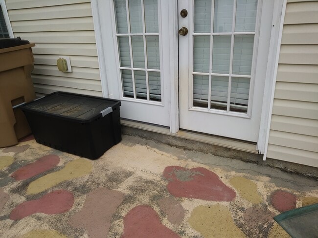 Photo - 132 Benfield Cir