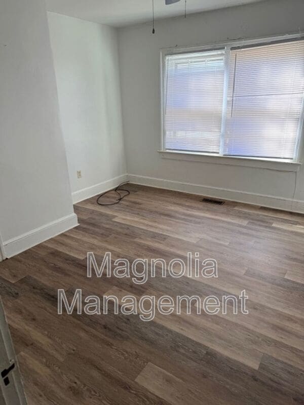 Photo - 1436 Perry Ave