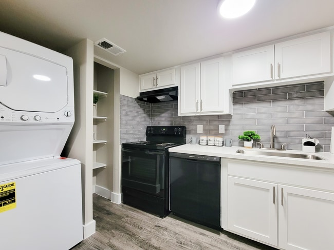 Photo - Arcata Townhomes