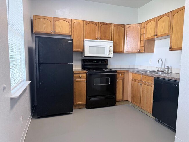 Photo - 251 Zimmerman Ave