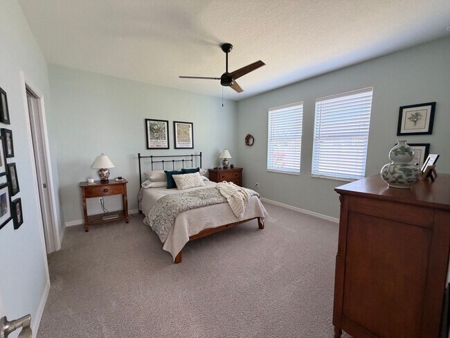 Photo - Open and bright 2/2 Plus a den with 2 car garage