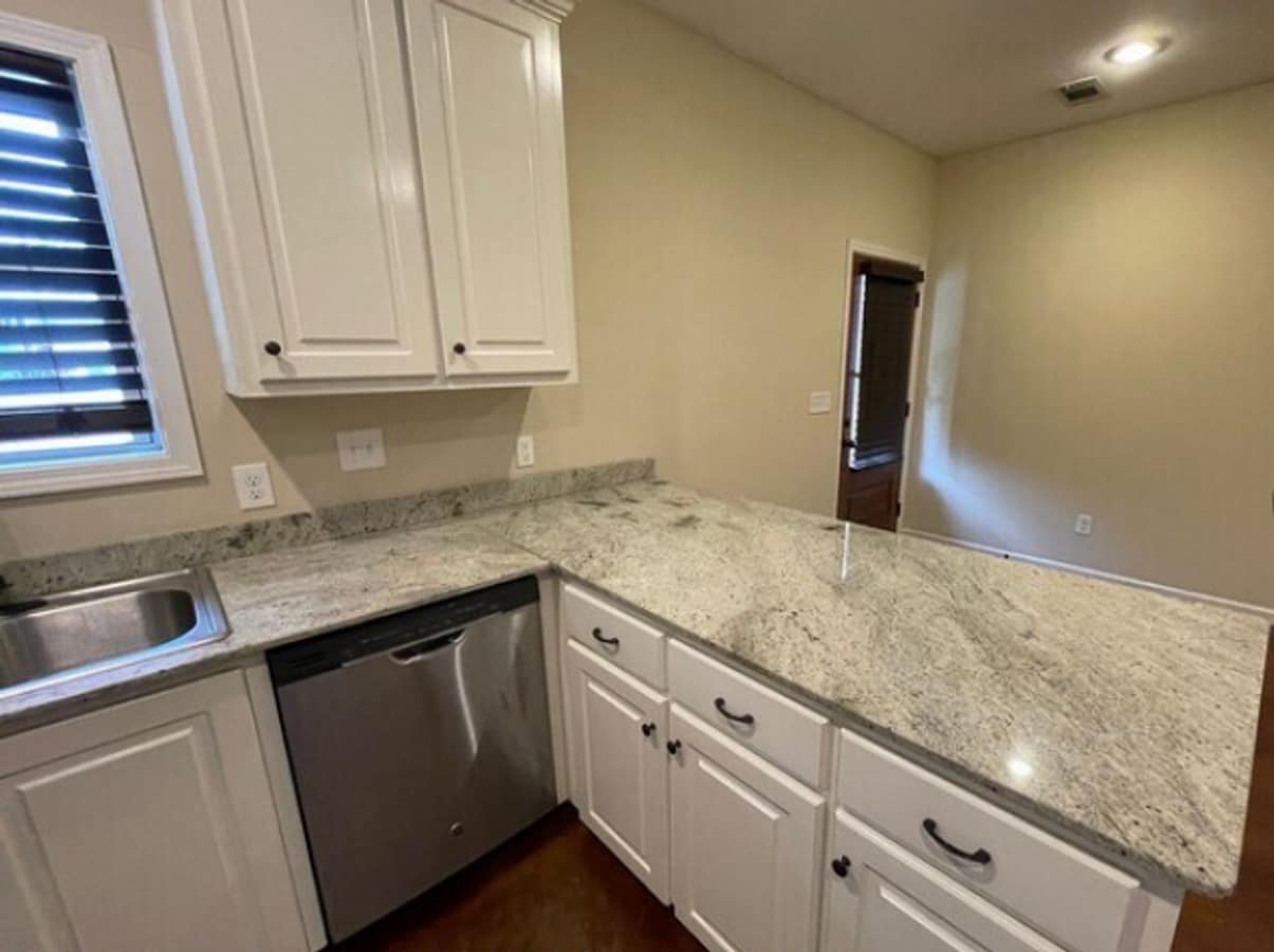 Photo - 1 Bed/1 Bath Riley Cove