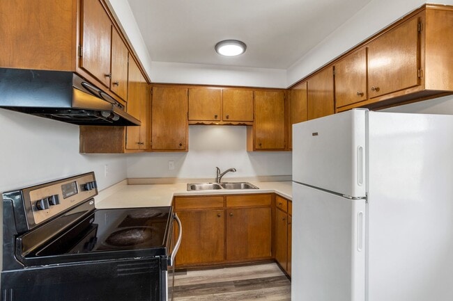 Photo - 1730 Harold St Unit 2