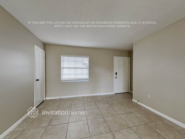 Photo - 607 Barkfield St