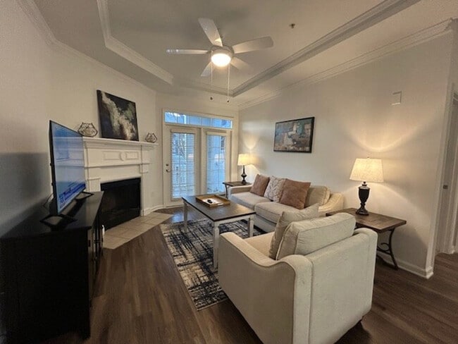 Building Photo - 706 Nottaway Ln