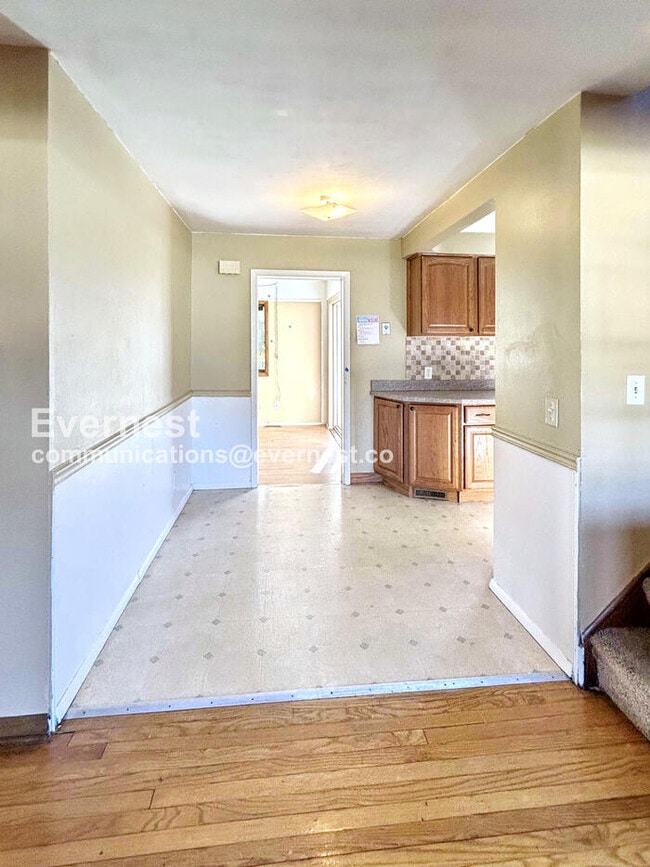 Photo - 30034 Oakdale Rd