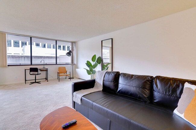 Photo - 320 23rd St S Unidad FL4-ID1022534P