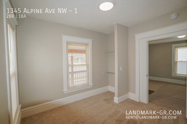 1345 Alpine Ave NW Unidad 1