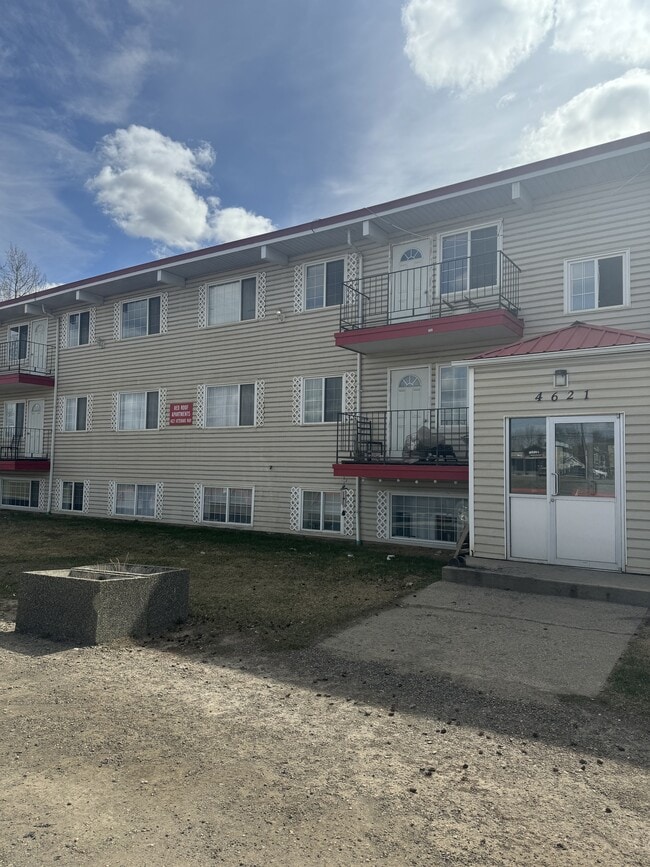 Building Photo - 4621 Veterans Way Unit 37 - DNR