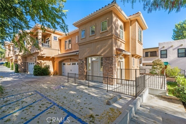 Photo - 5310 Colodny Dr