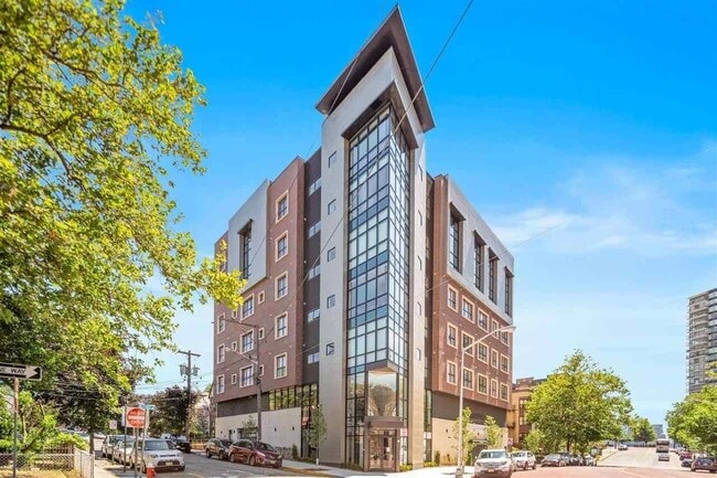 Building Photo - 6025 JFK Blvd E Unit 611