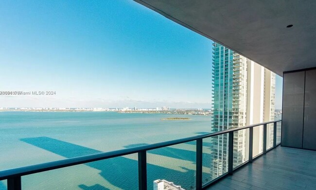 480 NE 31st St Unit 3906