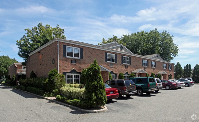 Photo - Fairfield Maples South