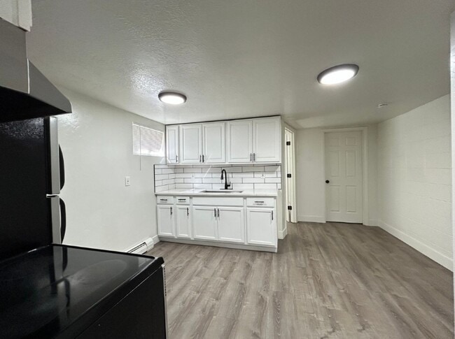 Photo - 1733 S Richards St Unidad 3